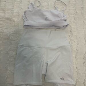 Alo Yoga White Set